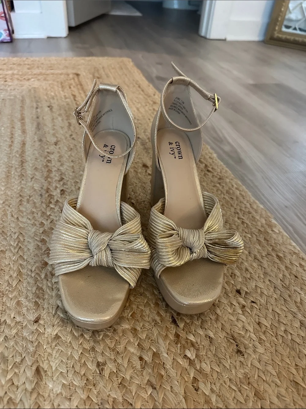 crown & ivy Metallic Gold Knot Platform Heels